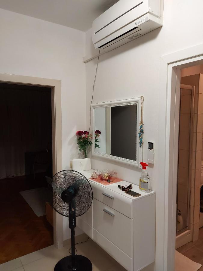 Appartamento Apartman Jelinic Spalato Esterno foto