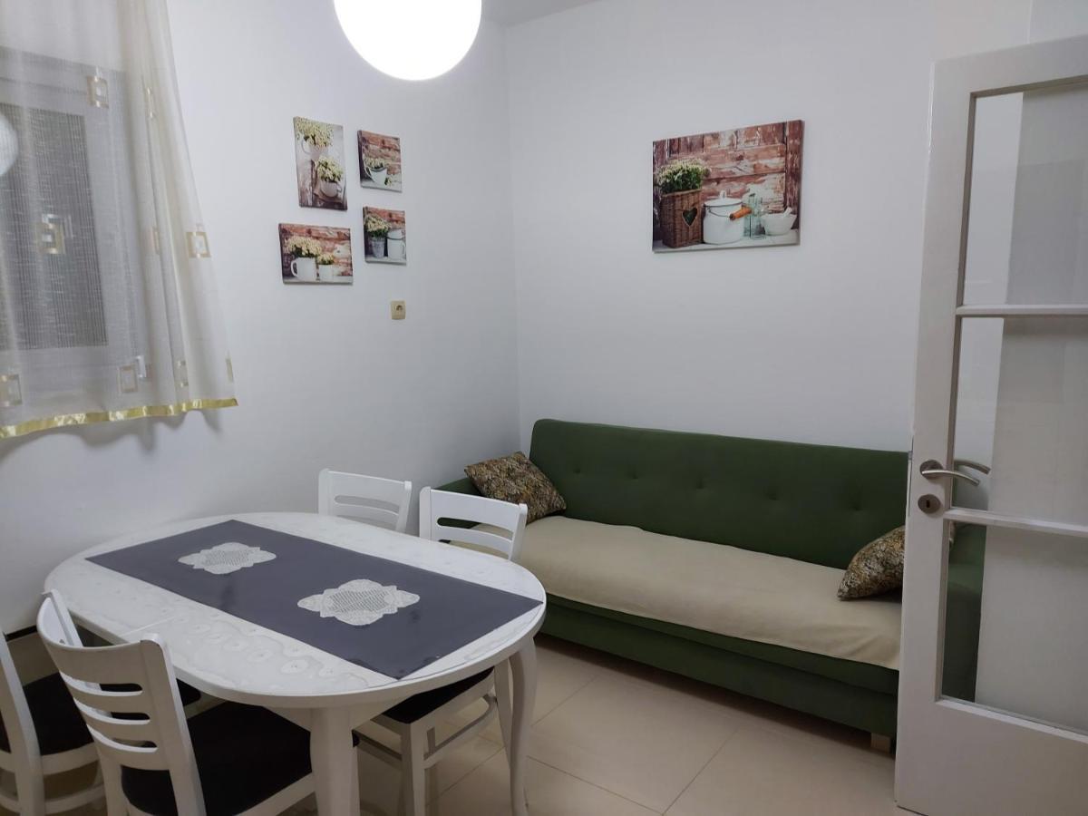 Appartamento Apartman Jelinic Spalato Esterno foto