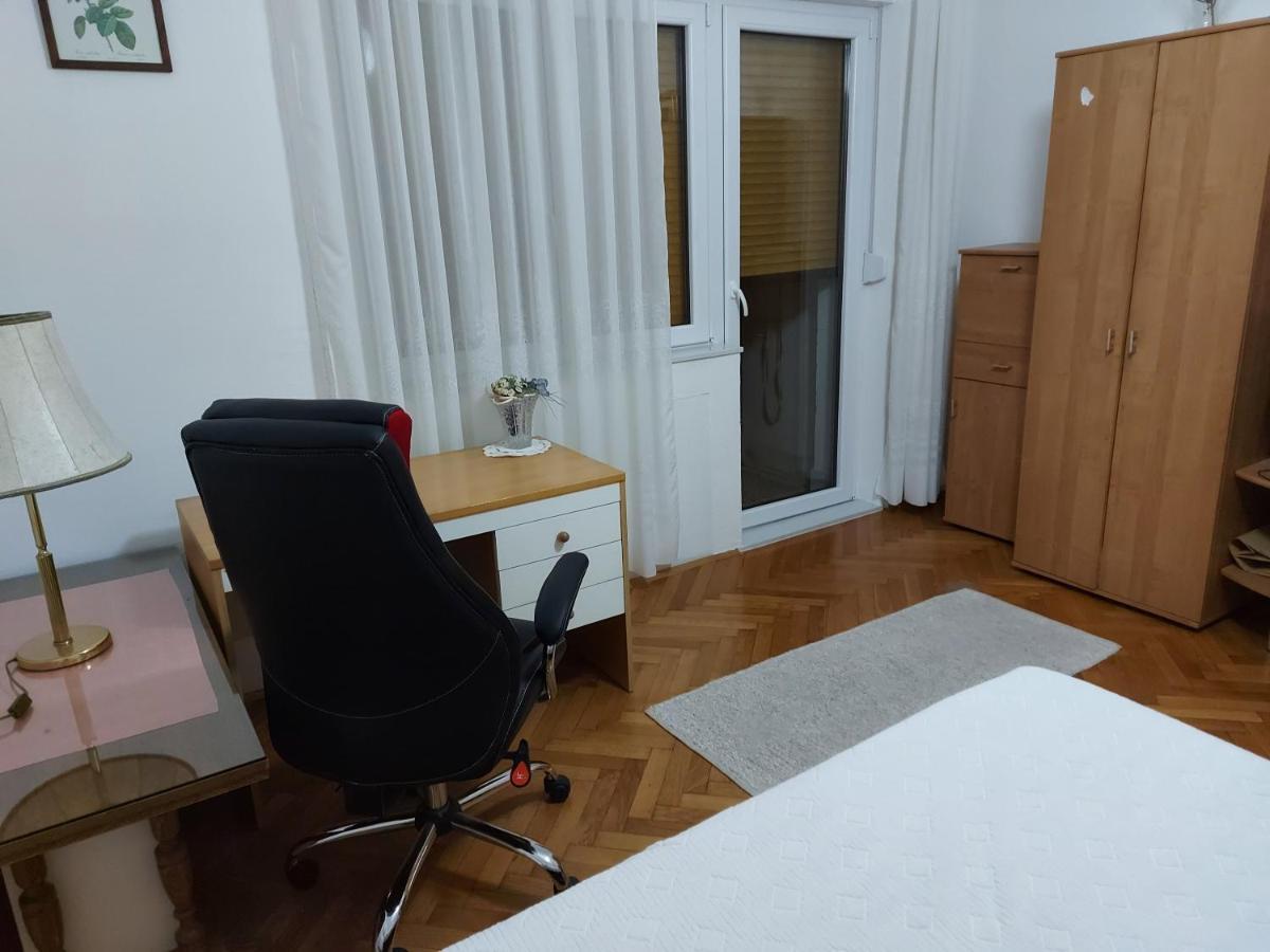 Appartamento Apartman Jelinic Spalato Esterno foto