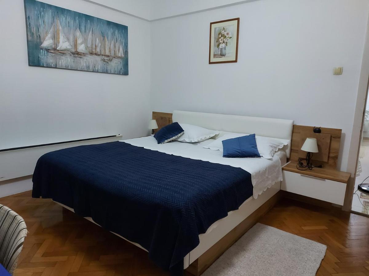 Appartamento Apartman Jelinic Spalato Esterno foto