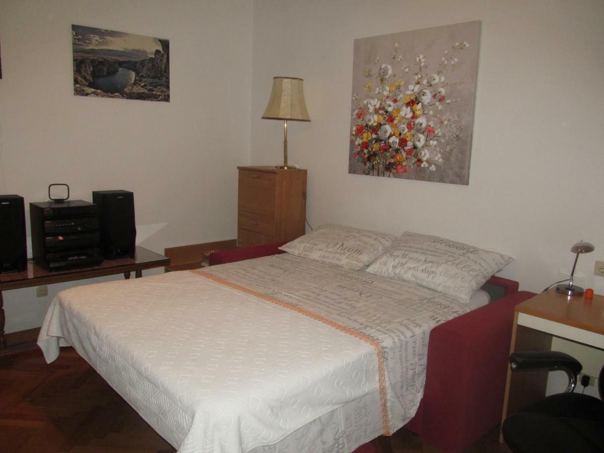 Appartamento Apartman Jelinic Spalato Esterno foto