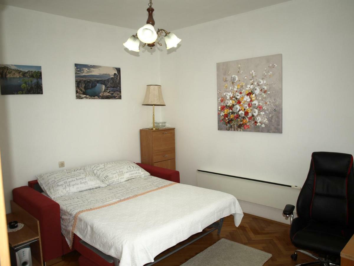 Appartamento Apartman Jelinic Spalato Esterno foto